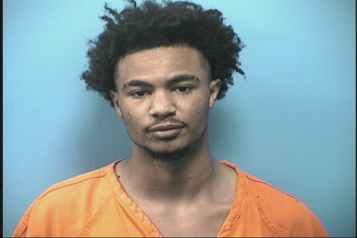 Dillan Kelsey, Arrested and charged with first degree robbery